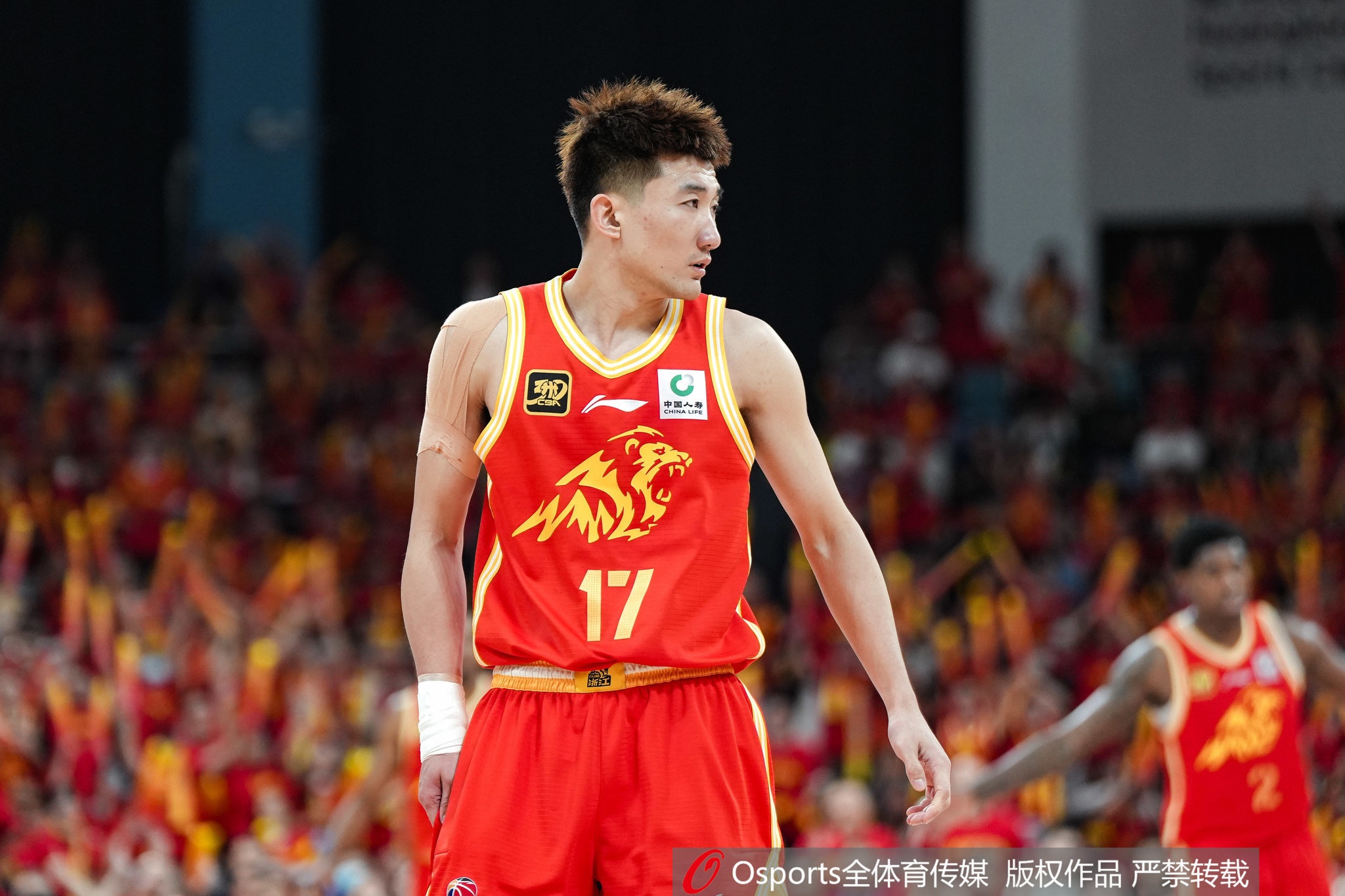 孙铭徽状态波动不足为惧 顶级后卫自我调整能力获媒体力挺